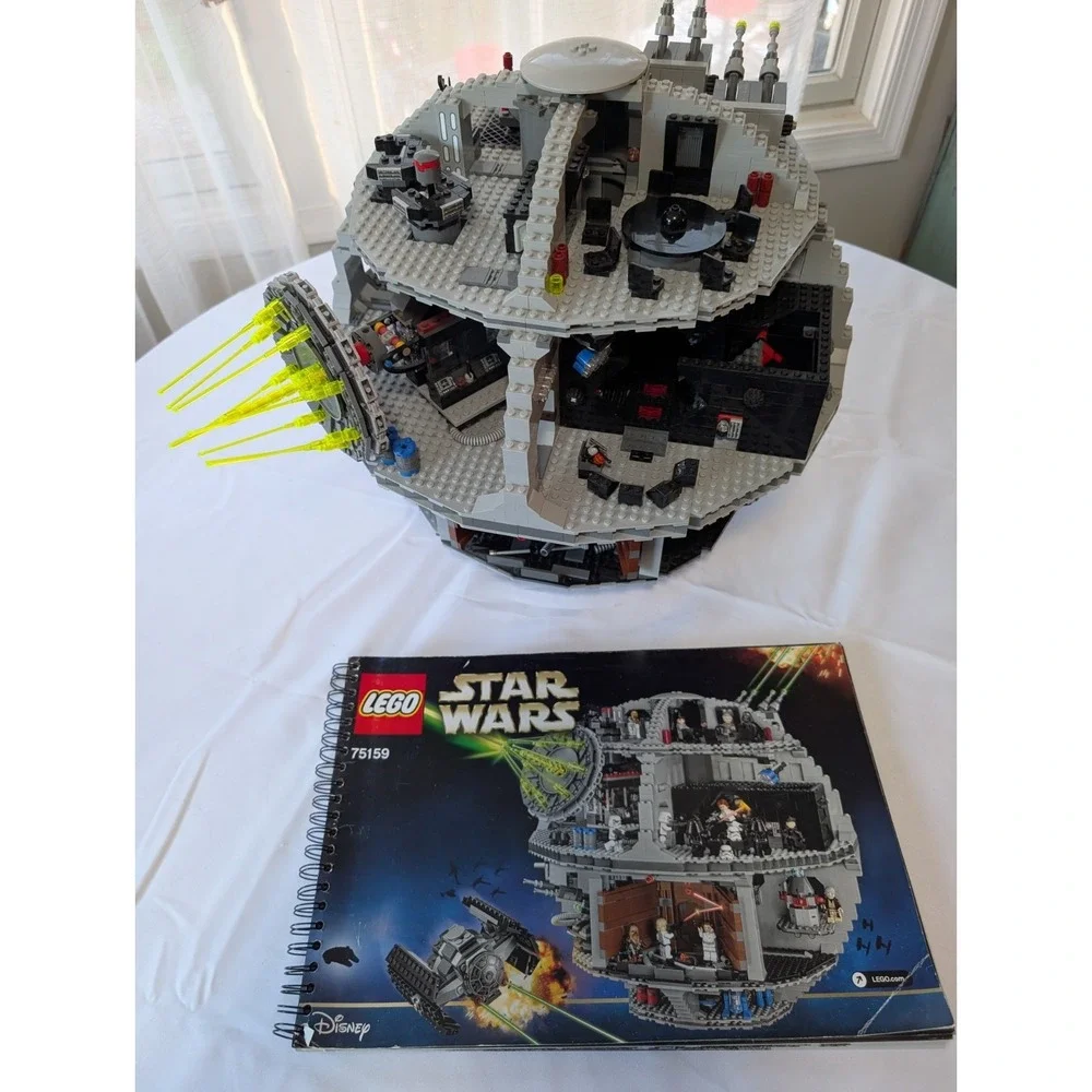 LEGO Star Wars:‎ Death Star (75159) W/ Manual, 99% Complete No Minifigures